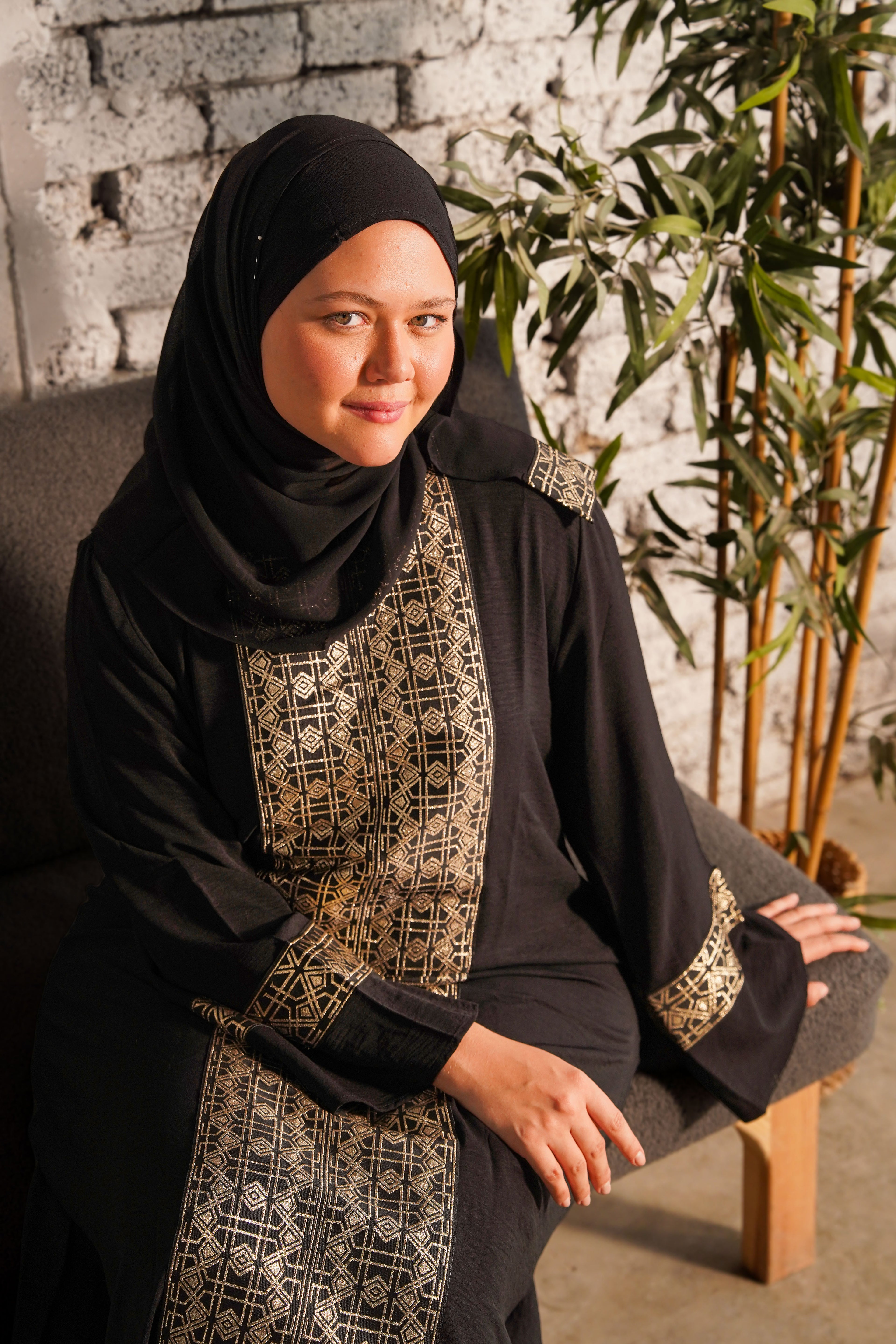 Mira Abaya