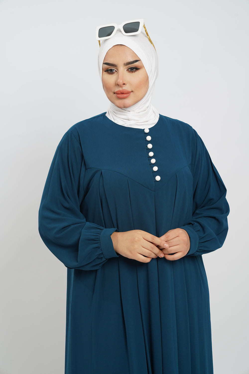 Retag Abaya